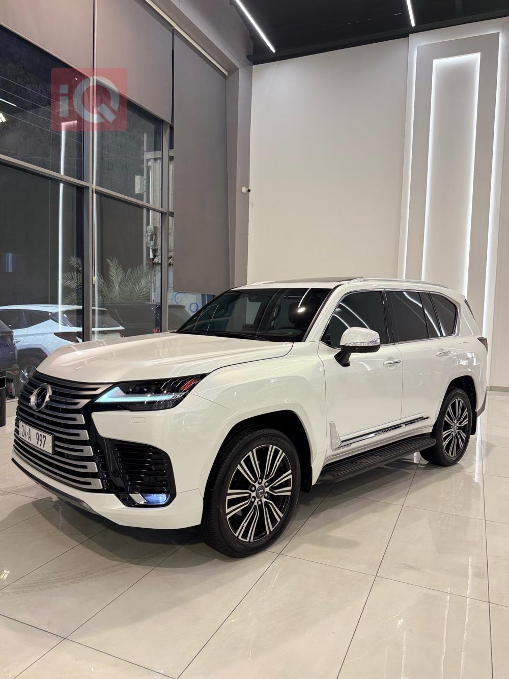 Lexus LX